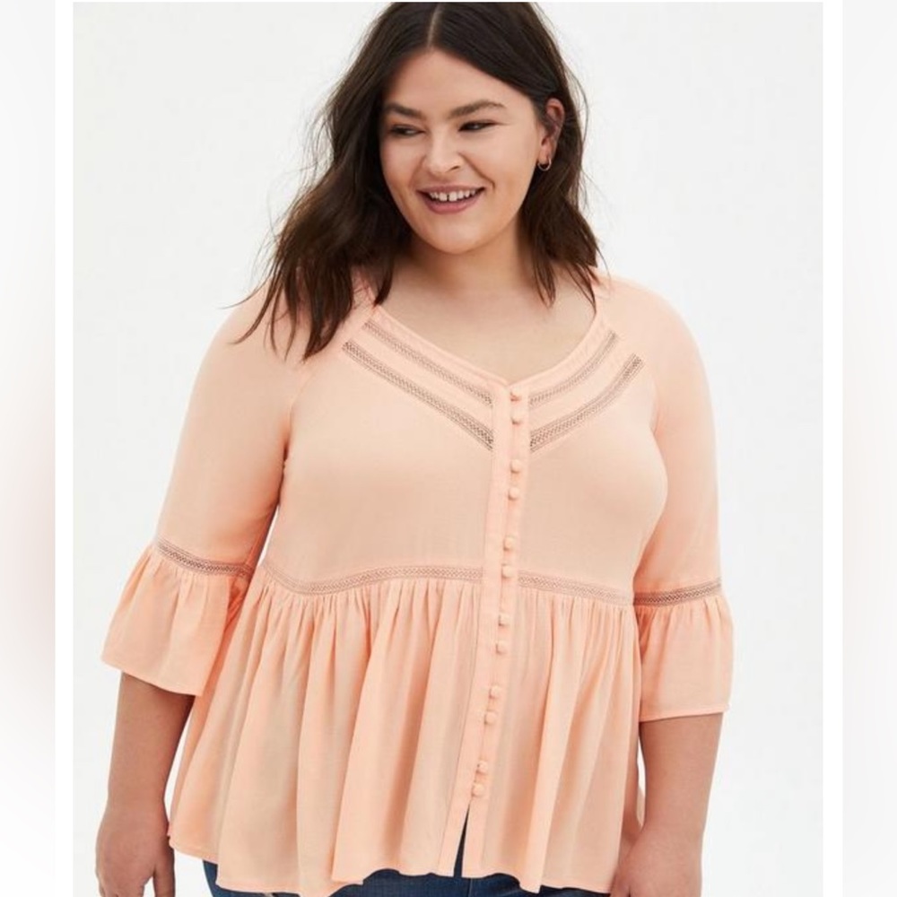 NWT Torrid Embroidered Bell Sleeve Boho Peasant Top Peach Button Size 3x Shirt
